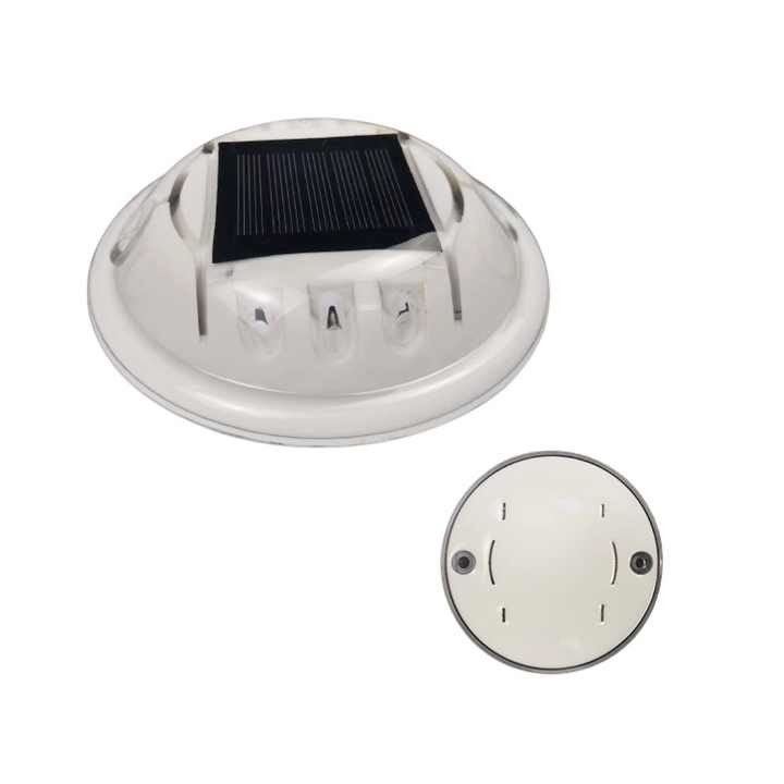 Green Color Dark Eye Solar Road Studs Flashed Load Capacity 20Tons