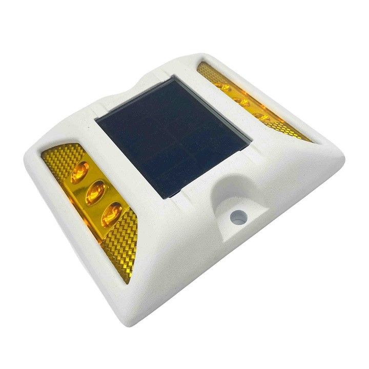 125 * 110 * 25mm Solar Powered Road Reflectors Highway Markers Solar Cat Eye